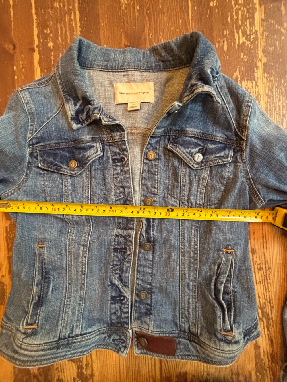 Pilcro Letterpress distressed denim jacket. Large - Picture 2 of 9